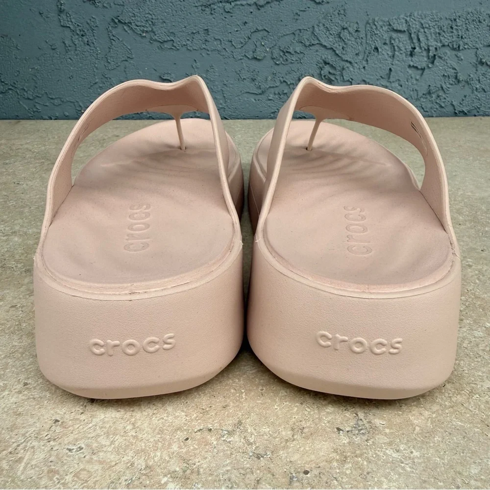 CROCS Getaway Platform Flip in Pink 9 NWOT - Picture 4 of 7